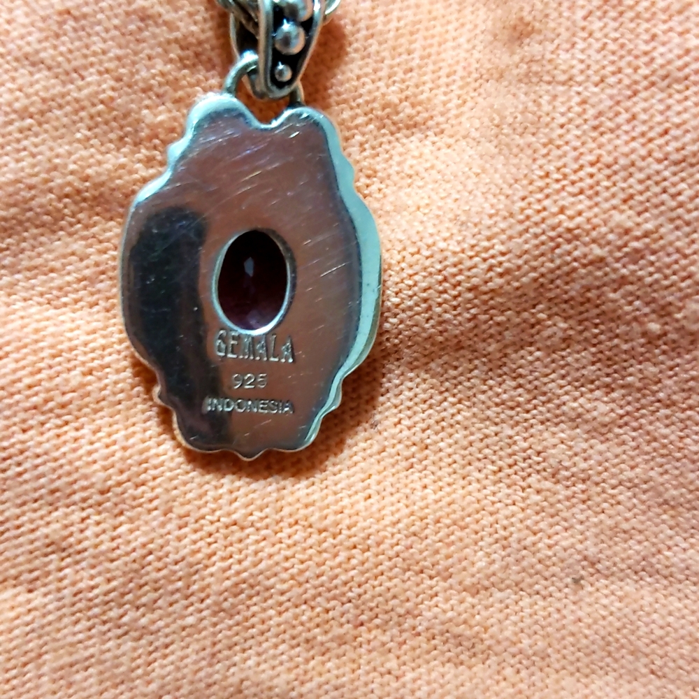 Sterling silver pendant and chain - Picture 4 of 7